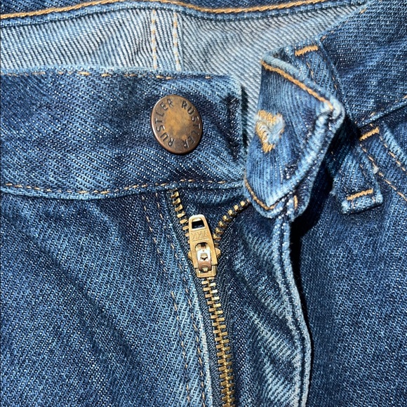 Rustler Men's Classic Blue Straight Jeans - Picture 3 of 5